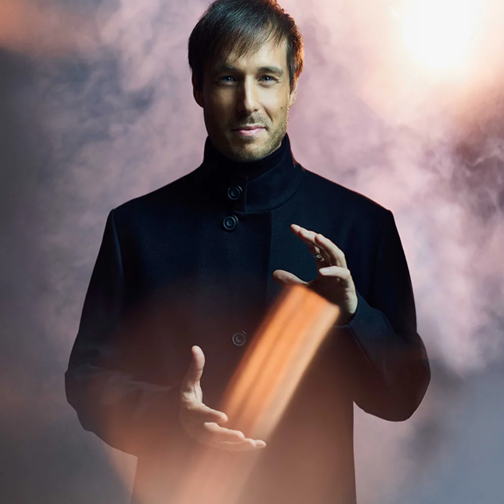 luc-langevin-vertical