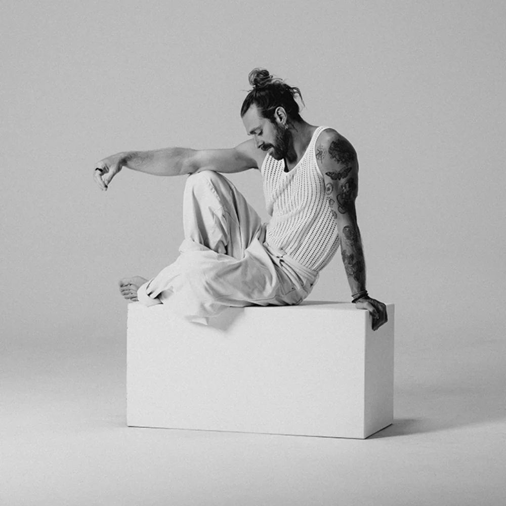 jonathan-roy-vertical