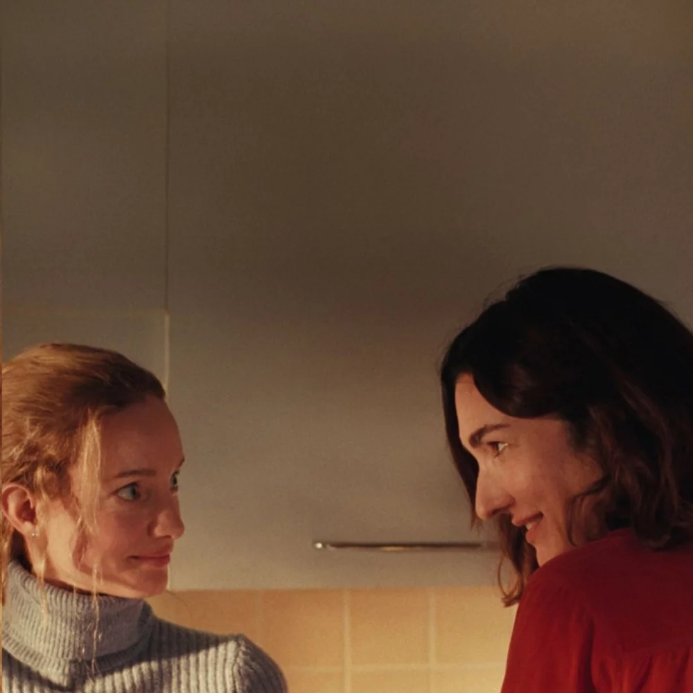 deux-femmes-en-or-vertical