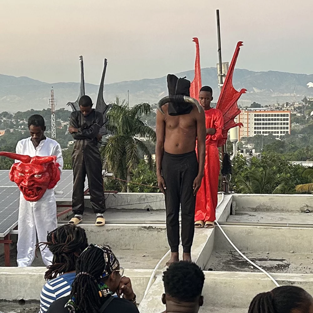 koutekekout-vertical