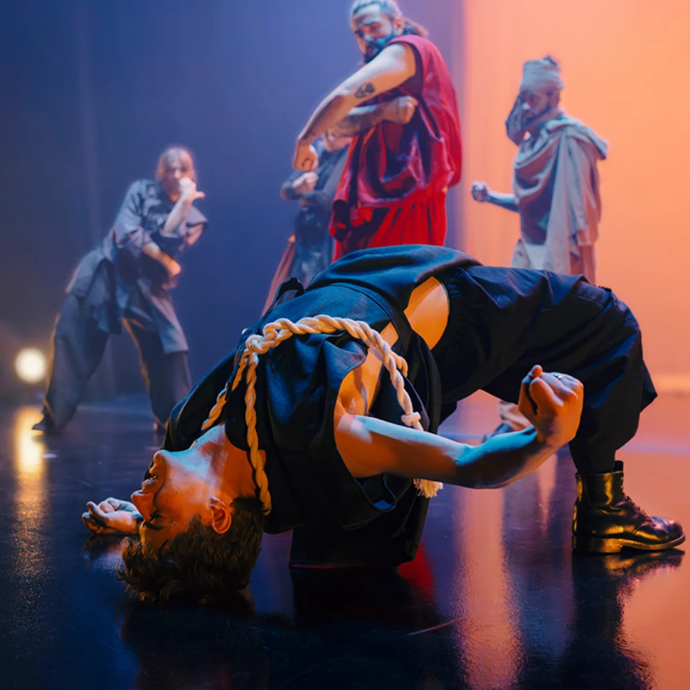 il-pleut,-il-plaint,-il-rage-|-skltr-vertical