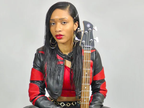 angelique-francis-horizontal