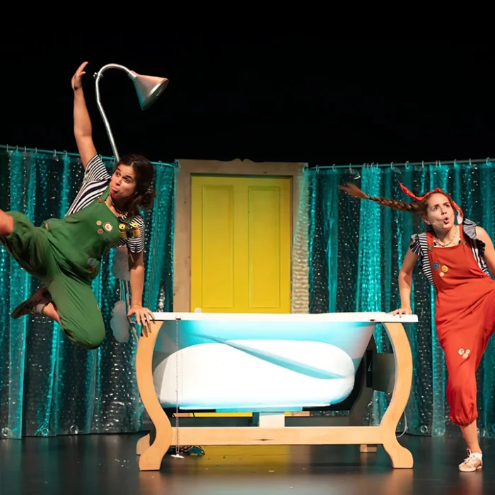 juju-et-marcelle---et-l'incroyable-heure-du-bain-vertical