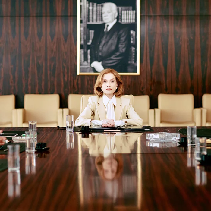 la-femme-la-plus-riche-du-monde-vertical