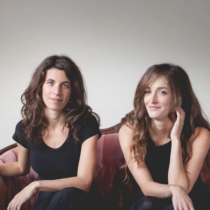 de-l'autre-côté-du-miroir-vertical