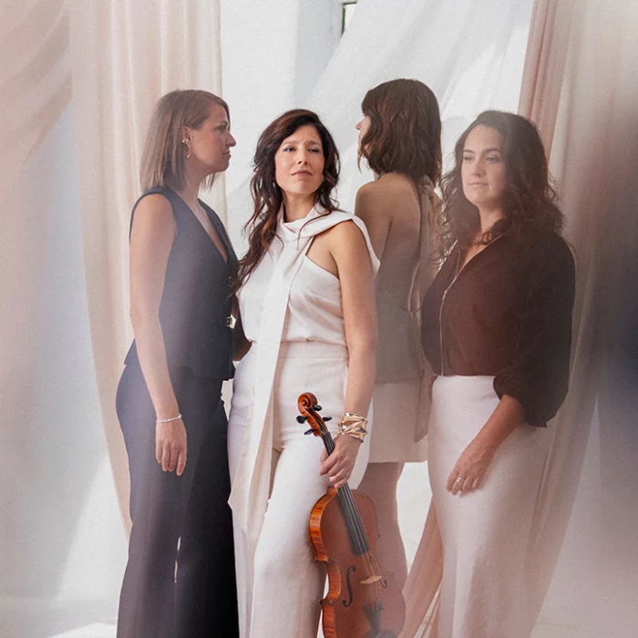 quatuor-esca-vertical
